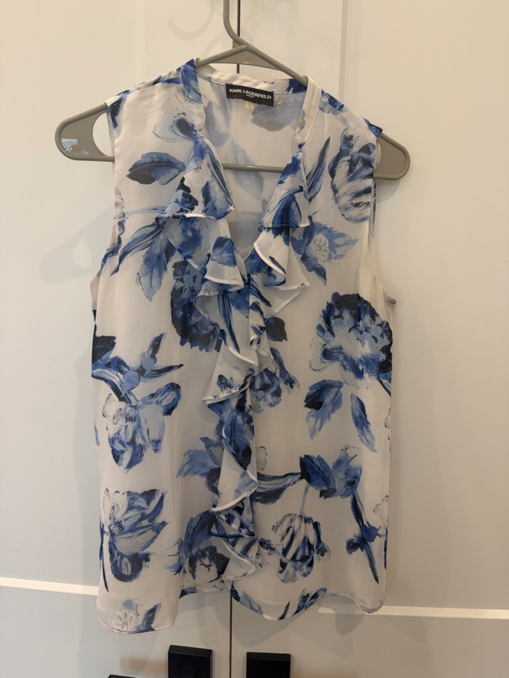 Karl Lagerfeld White and Blue Floral Ruffle Sleeveless Top